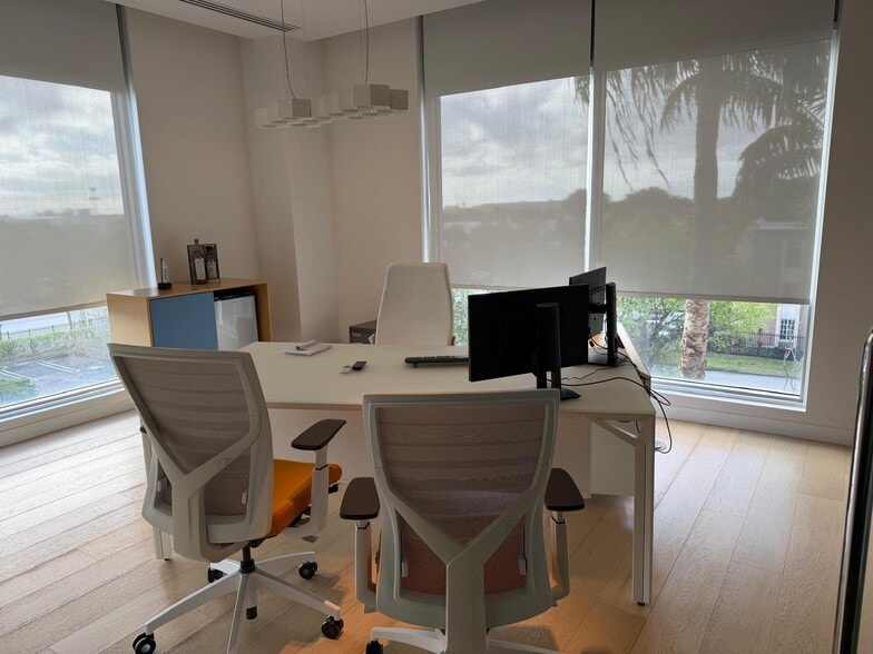 More Photos Of 7950 NW 53rd St, Doral Medical For Sale