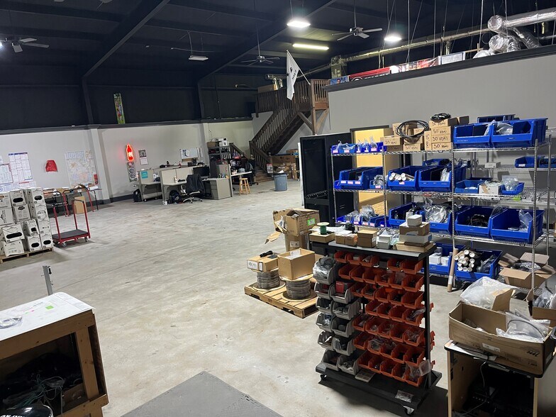 More Photos Of 4401 Bretton Ct NW, Acworth Distribution For Lease