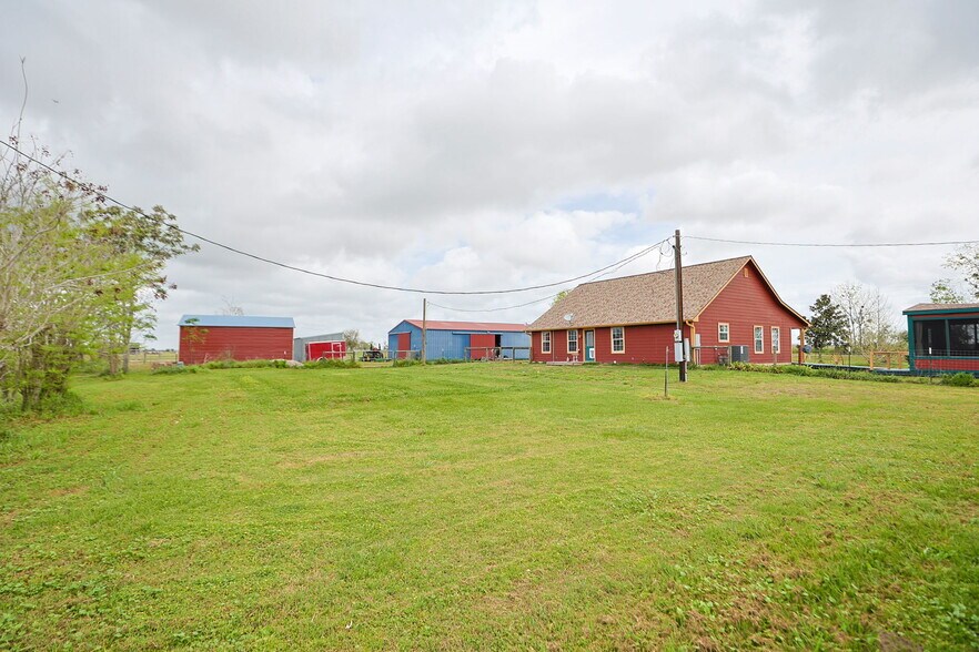 More Photos Of 10191 Bonner Rd, Pattison Specialty For Sale