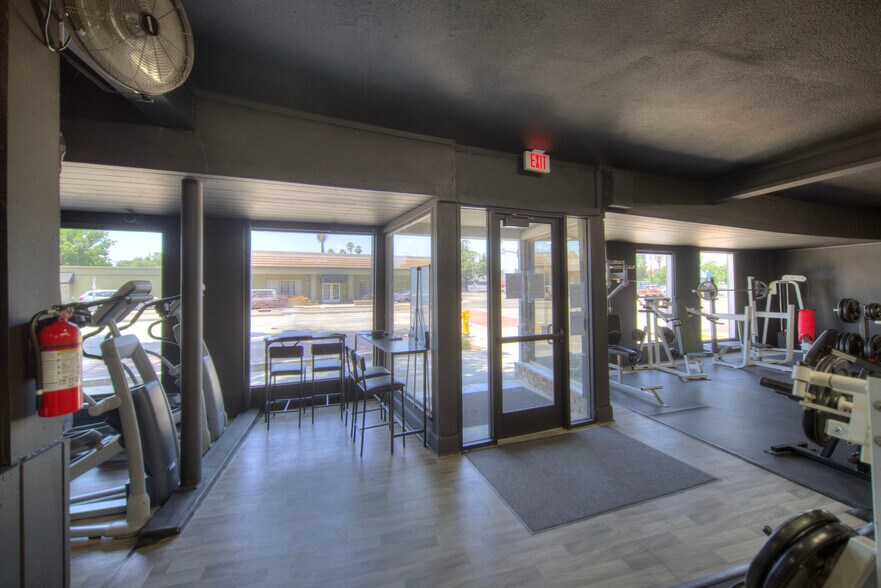 More Photos Of 9793 Live Oak Blvd, Live Oak Storefront Retail Office For Sale