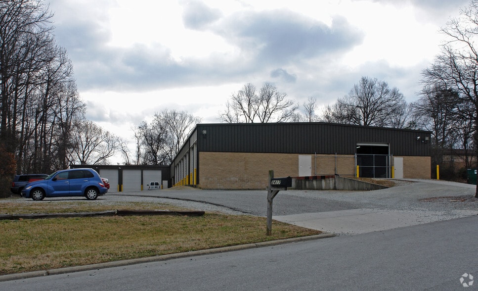 More Photos Of 2417 Binford St, Greensboro Warehouse For Lease