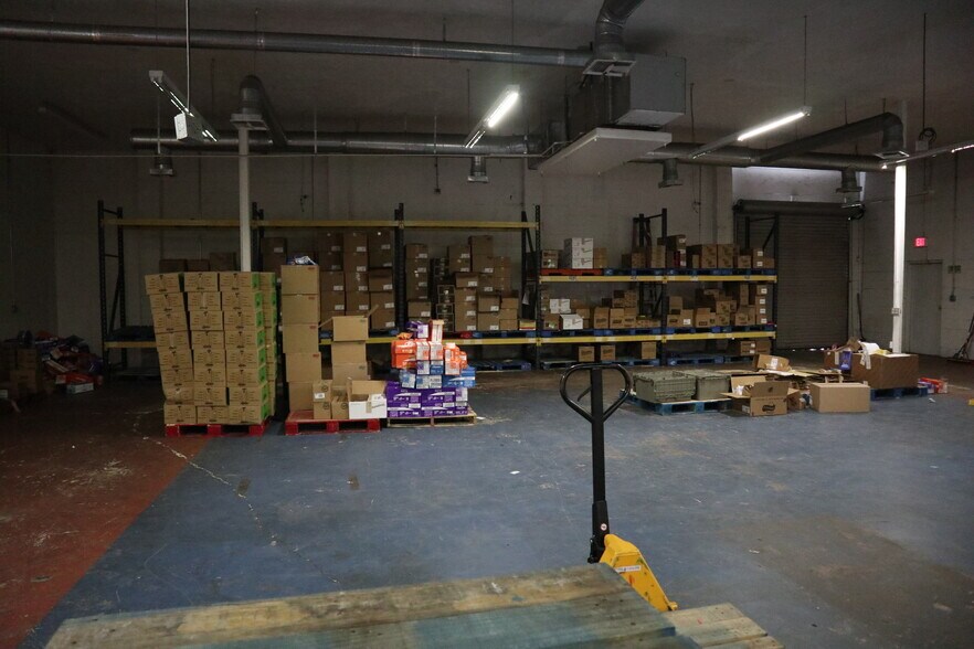 More Photos Of 877 Orange Ave, Tallahassee Warehouse For Sale