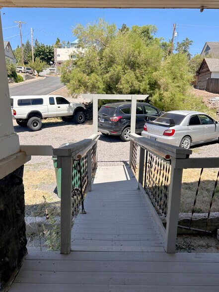 More Photos Of 213 Cedar St, Klamath Falls Apartments For Sale