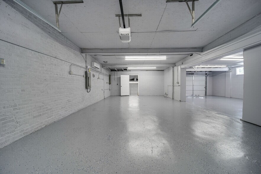 More Photos Of 239 Brookwood Ave NW, Concord Flex For Sale