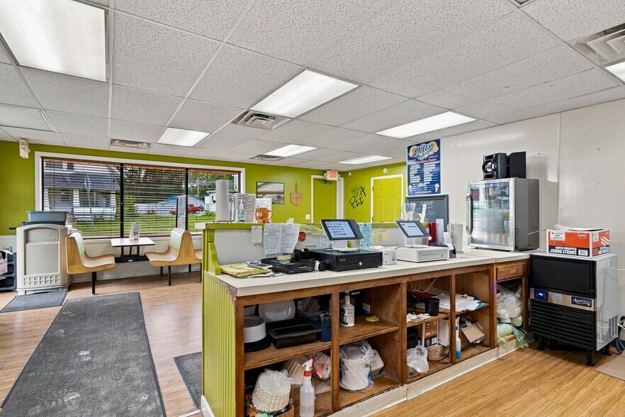 More Photos Of 547 E Main St, Ashland Restaurant For Sale
