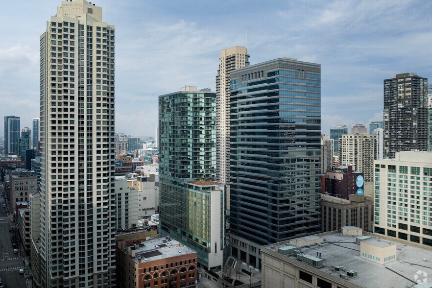 More Photos Of 505 N State St, Chicago Hotel For Sale