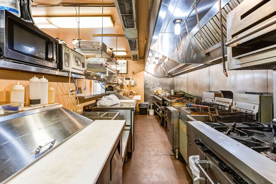 More Photos Of 263 N Main St, Donnelly Restaurant For Sale
