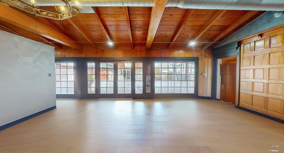 More Photos Of 3508 S Manhattan Ave, Tampa Health Club For Sale