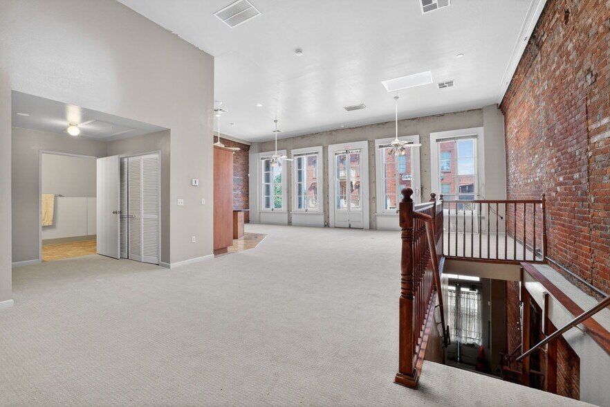 More Photos Of 120-124 J St, Sacramento Storefront Retail Residential For Sale