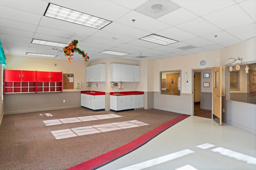 More Photos Of 42851 Smallwood Ter, Chantilly Daycare Center For Sale