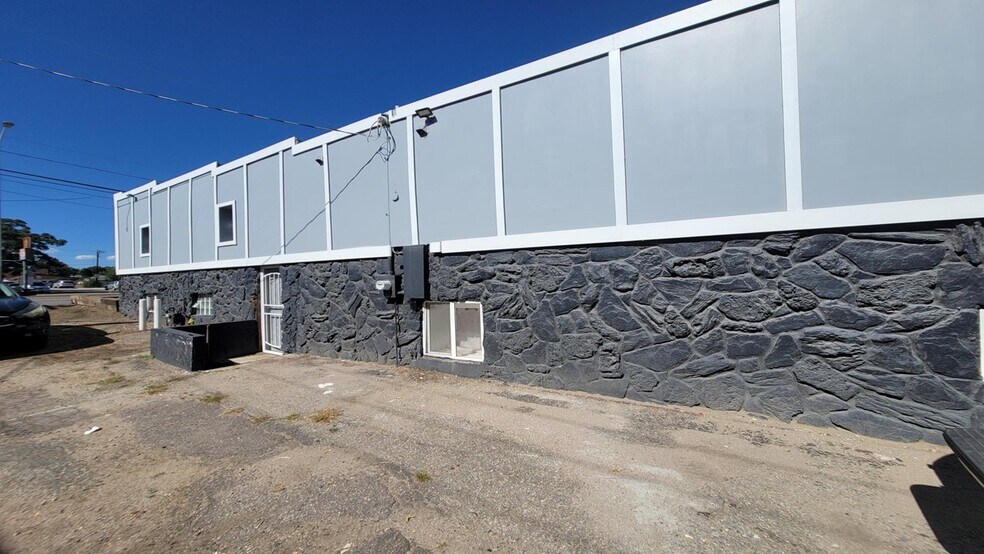 More Photos Of 6600 Federal Blvd, Denver Freestanding For Sale