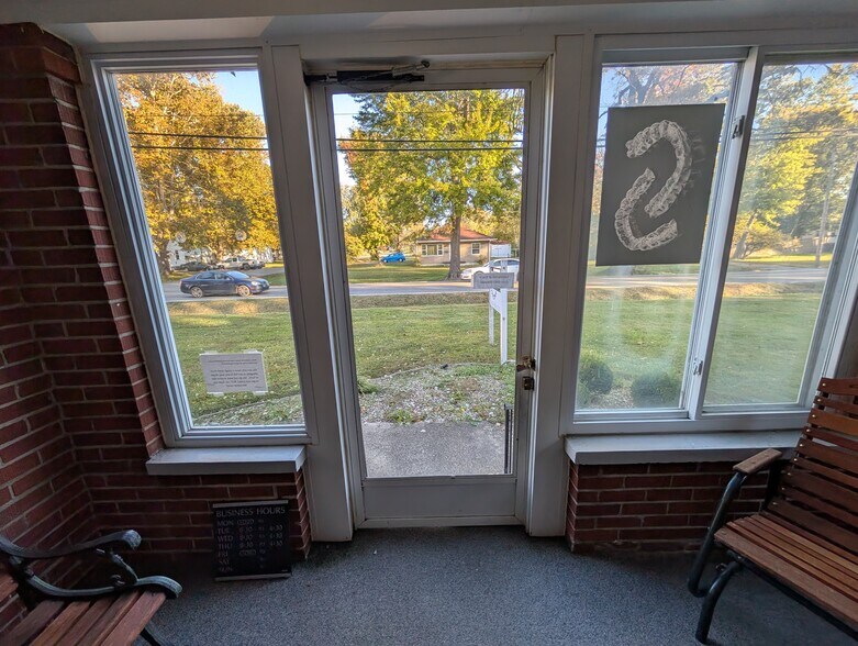 More Photos Of 4816 Greenwood Rd, Louisville Medical For Lease