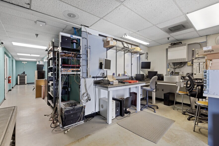 More Photos Of 2256 Encompass Dr, Chattanooga Loft Creative Space For Sale