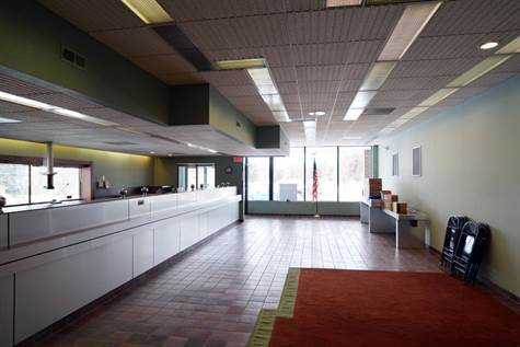 More Photos Of 8389 Mayfield Rd, Chesterland Storefront For Lease