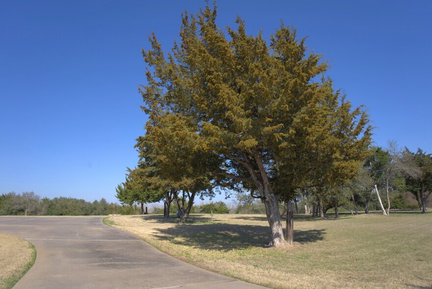 More Photos Of 2982 FM 2935, Brenham Flex For Sale