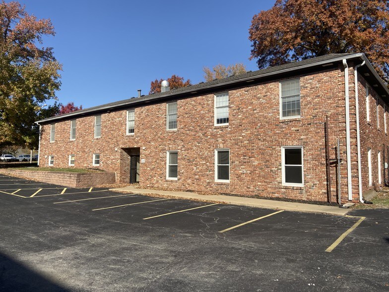 More Photos Of 5809 Reeds Rd, Mission Medical For Sale