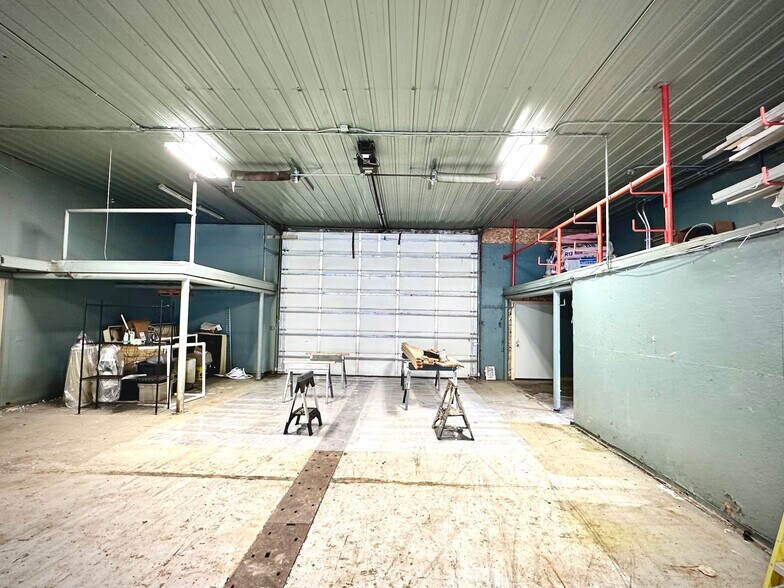 More Photos Of 11191 Concord Rd, Mosherville Warehouse For Sale