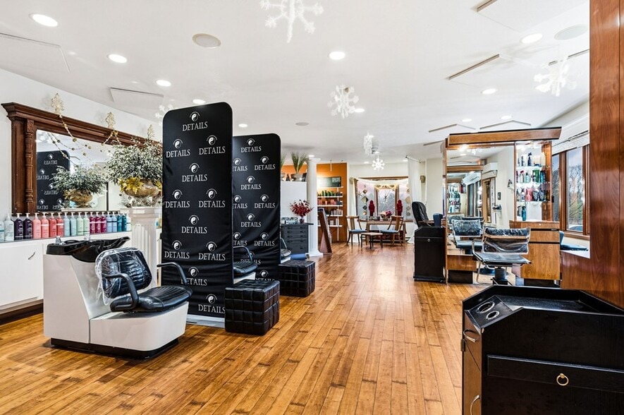 More Photos Of 7828 Highway 42, Egg Harbor Storefront For Sale