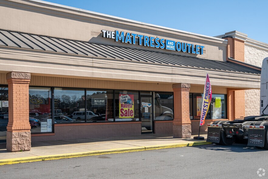 2221 Highway 278, Hiram, GA 30141