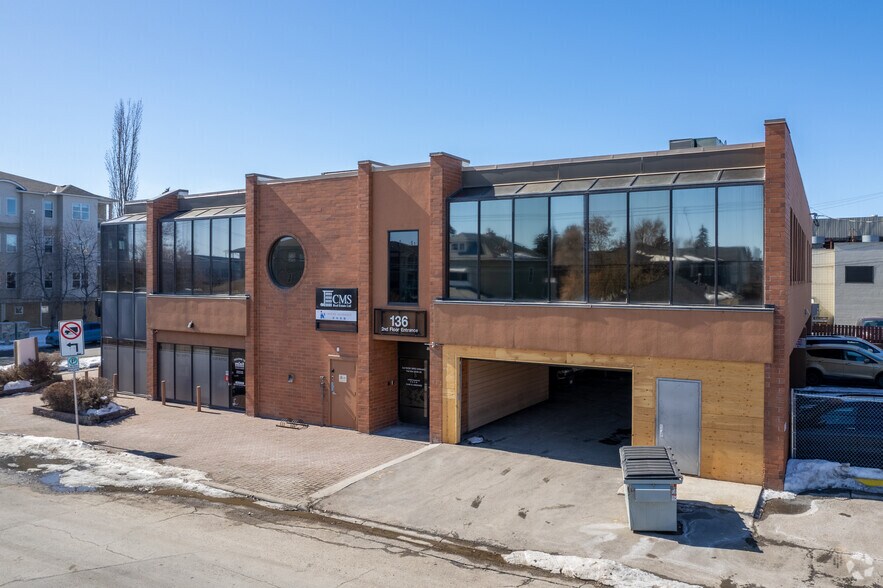 More Photos Of 136 17th Ave NE, Calgary Office For Lease