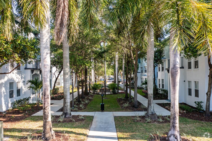More Photos Of 3880 W Broward Blvd, Fort Lauderdale Apartments For Lease
