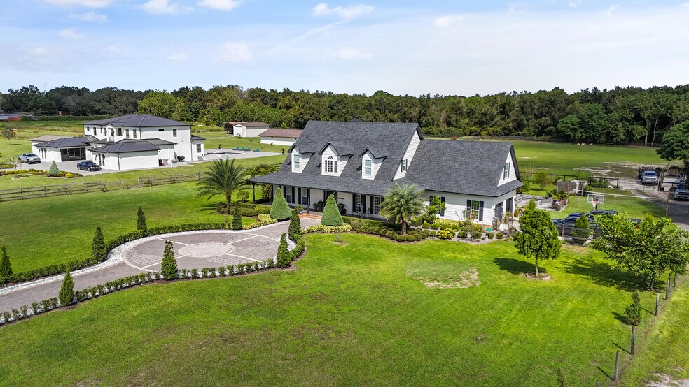 More Photos Of Plymouth/Sorrento- Appy Ln, Apopka Office For Sale