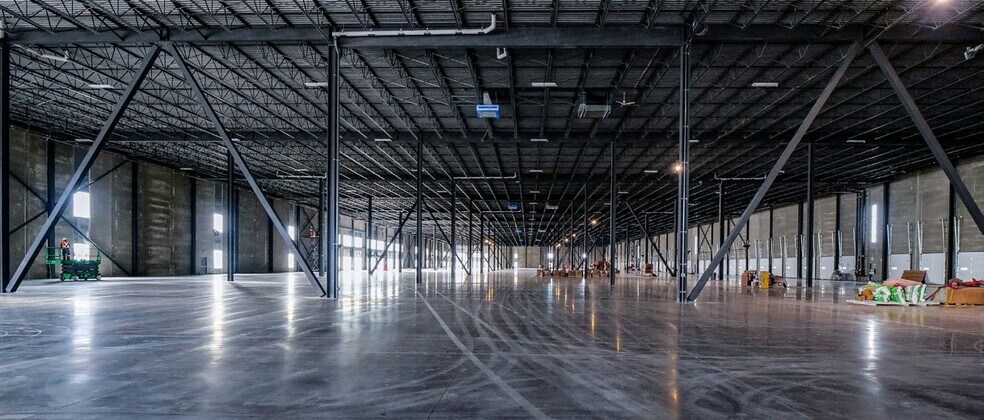 More Photos Of 6670 Fifth Line, Milton Warehouse For Lease