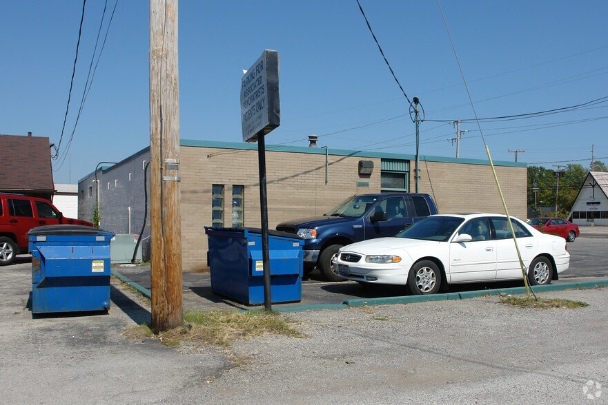 More Photos Of 2900 Belmont Ave, Youngstown Office For Sale