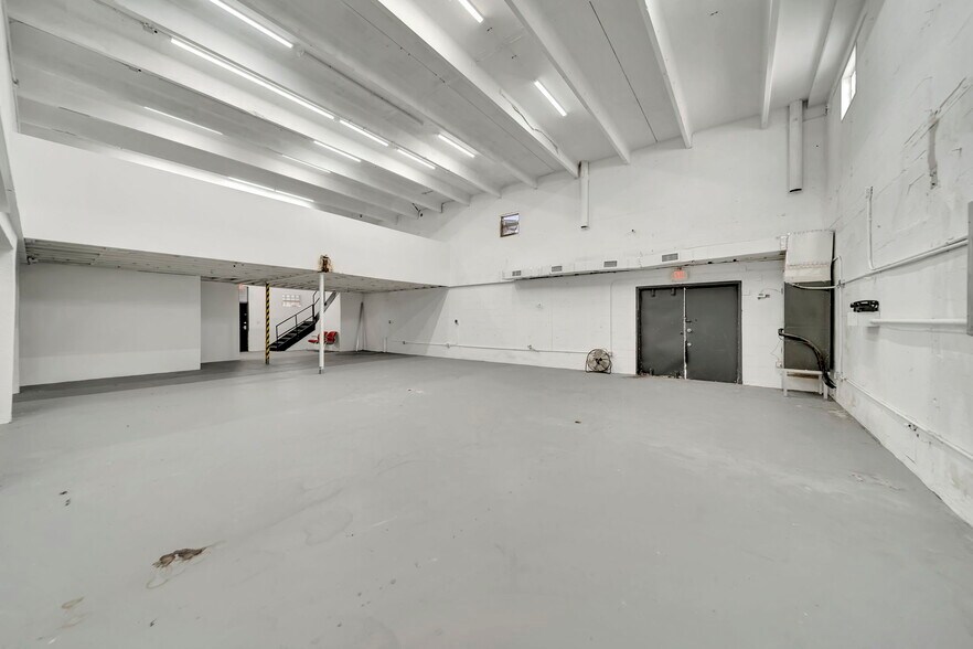 More Photos Of 67 NW 166th St, North Miami Beach Warehouse For Sale