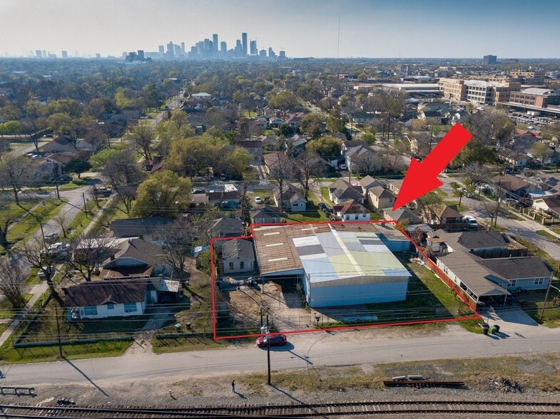 More Photos Of 119 Oldham St, Houston Warehouse For Sale