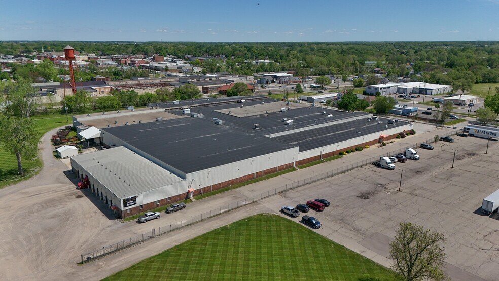 Primary Photo Of 200 Universal Dr, Owosso Manufacturing For Lease