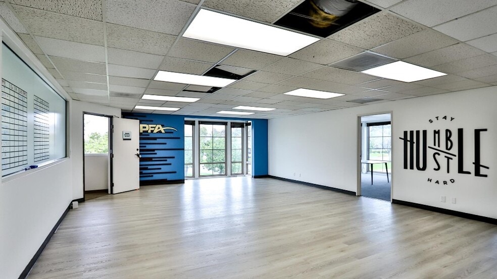 More Photos Of 151 Kalmus Dr, Costa Mesa Office Residential For Lease