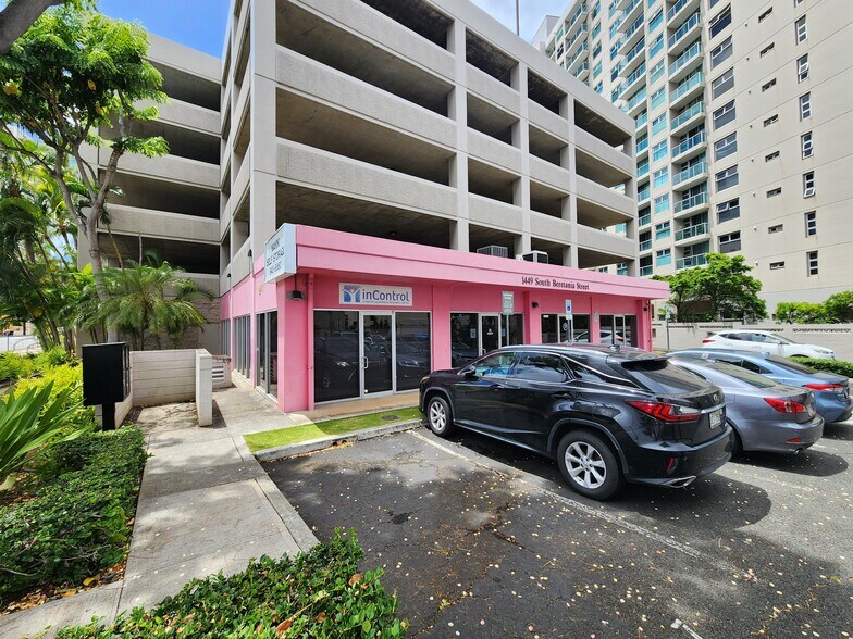 Primary Photo Of 1449 S Beretania St, Honolulu Parking Garage For Lease