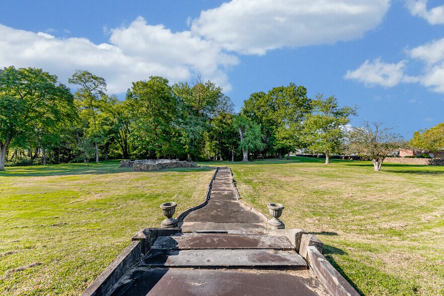 More Photos Of 1266 National Pike, Hopwood Apartments For Sale