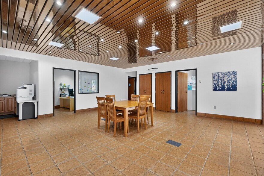 More Photos Of 6311 Montano Rd, Albuquerque Medical For Sale