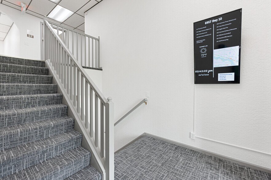 More Photos Of 6957 NW Highway 10, Anoka Office For Lease