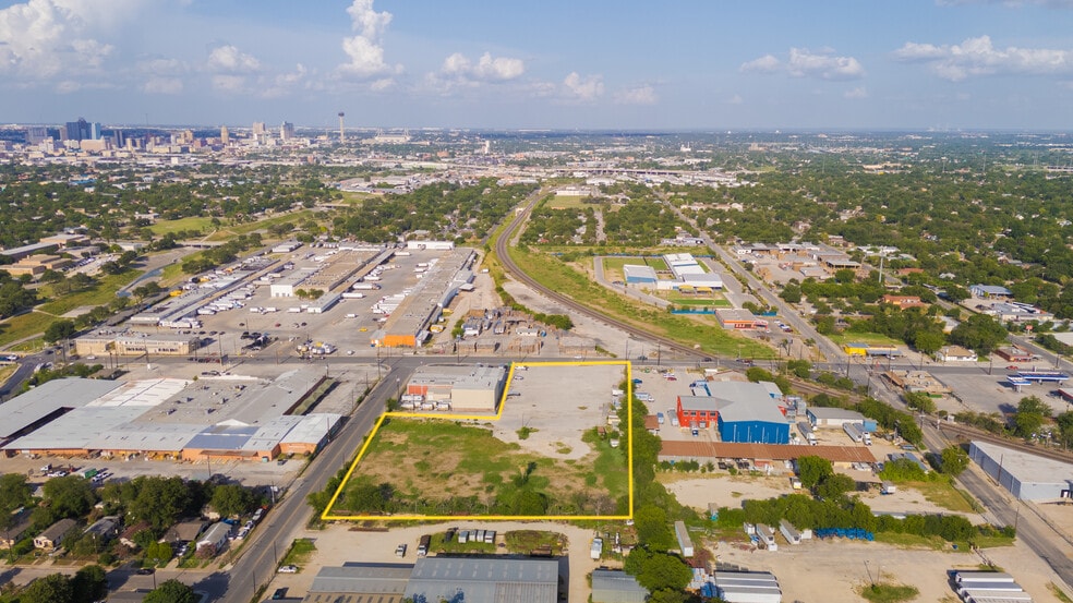 More Photos Of 1625 S Zarzamora St, San Antonio Land For Lease