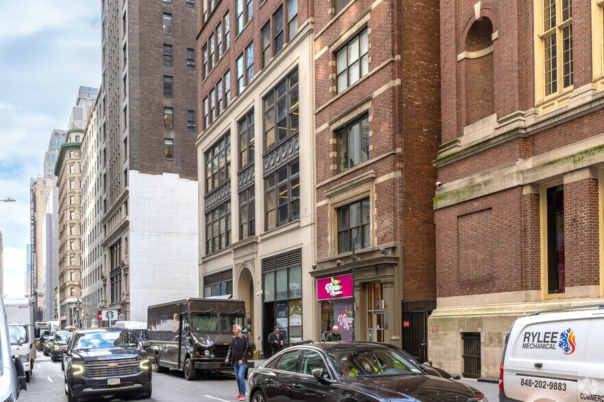 More Photos Of 24 W 45th St, New York Apartments For Sale