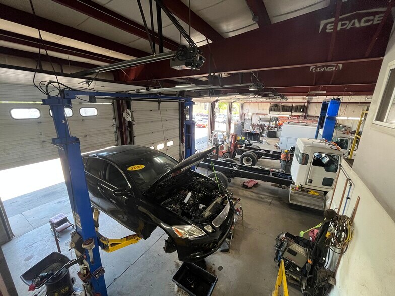 More Photos Of 790 W Chestnut St, Brockton Service For Sale