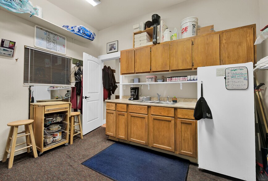 More Photos Of 4029 W State St, Boise Office For Sale