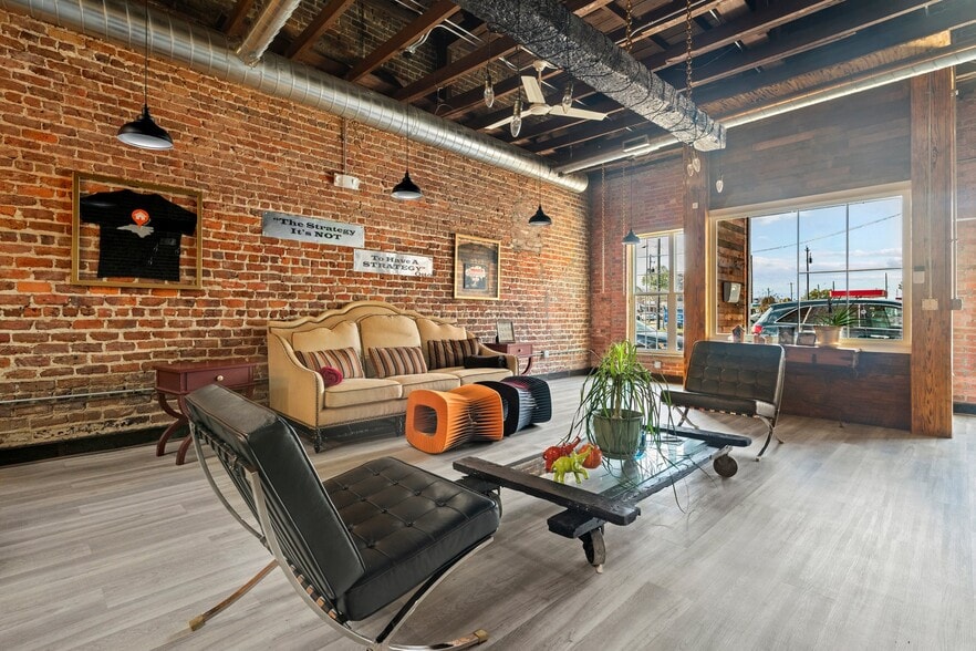 More Photos Of 123 S Railroad Ave, Dunn General Retail For Sale