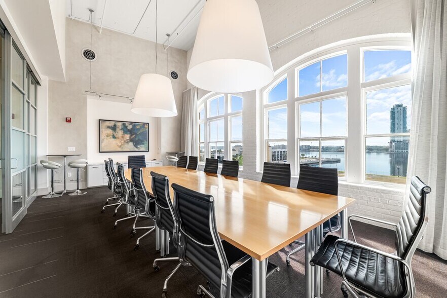 More Photos Of 315 E Bay St, Jacksonville Office For Lease