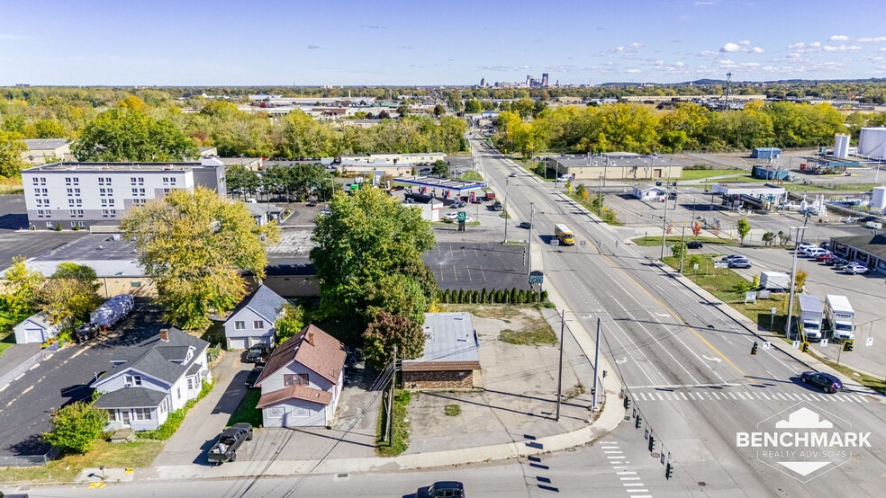 More Photos Of 2032 Lyell Ave, Rochester Fast Food For Sale