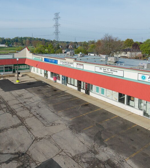 More Photos Of 450 Westheights Dr, Kitchener Storefront For Lease