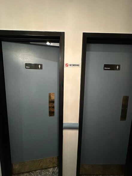 More Photos Of 140-46 Queens Blvd, Jamaica Warehouse For Lease