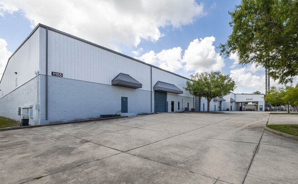 More Photos Of 1155 Charles St, Longwood Warehouse For Lease