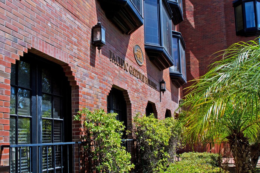 More Photos Of 1495 Pacific Hwy, San Diego Office For Lease