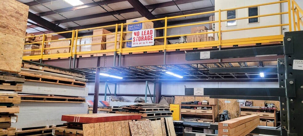More Photos Of 33 S University St, Healdsburg Warehouse For Sale
