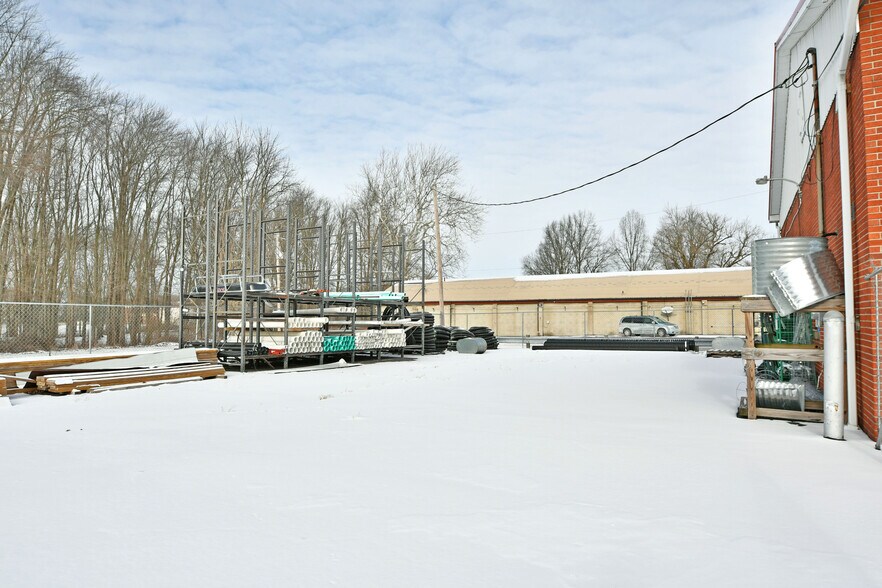 More Photos Of 8837 State Route 45, North Bloomfield Storefront For Sale