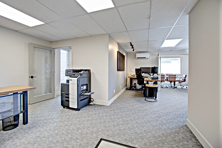 More Photos Of 3128 E Evergreen Blvd, Vancouver Loft Creative Space For Sale